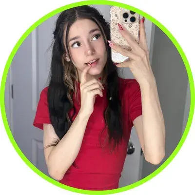 ⋆˚࿔ 𝒦𝒶𝓉𝓇𝒾𝓃𝒶 🧸 𝜗𝜚˚ profile picture