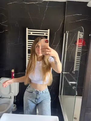 Allison 🧸 profile picture